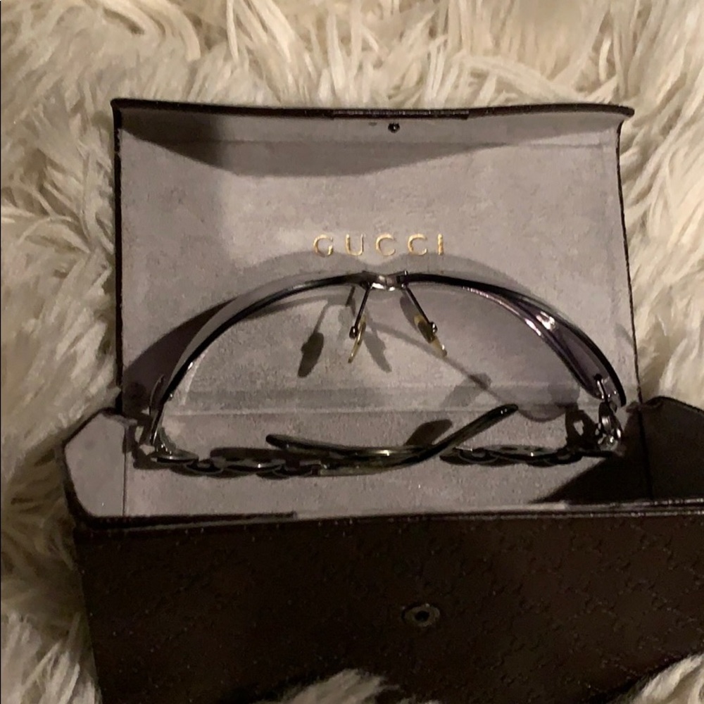 Gucci - Picture 2 of 5